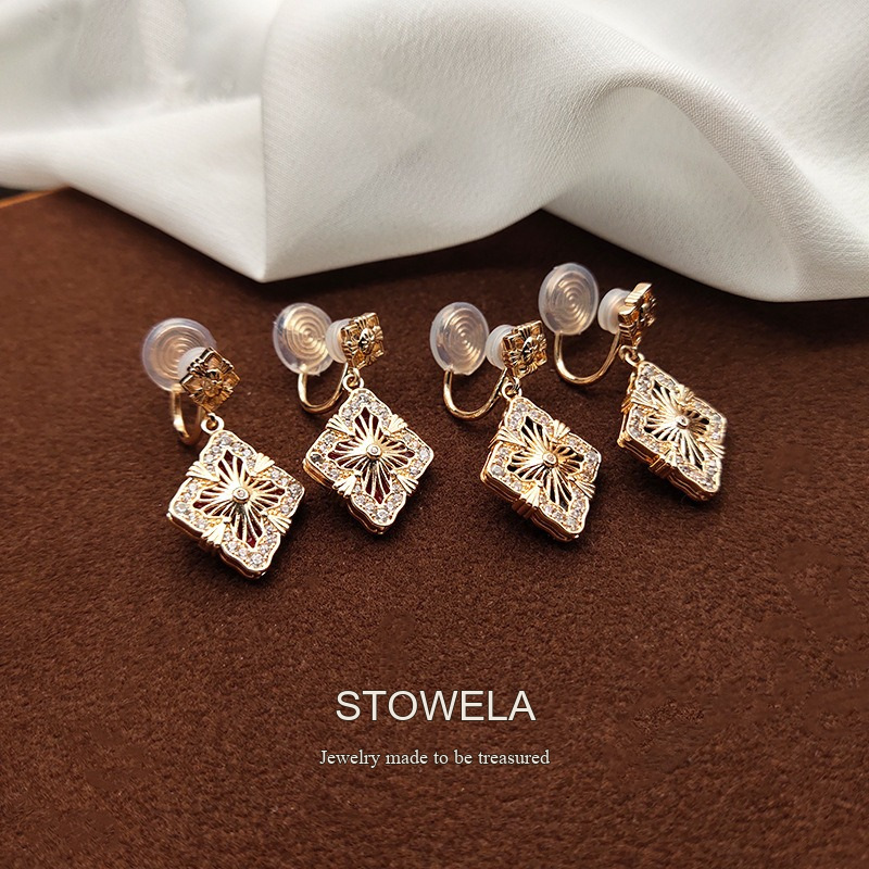Aurelia Diamond-Shaped Clip-On Earrings product image 2