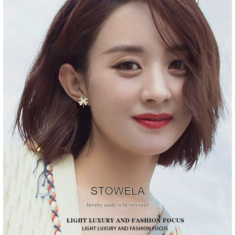 Aurelia Clover Clip-On Earrings product image 2