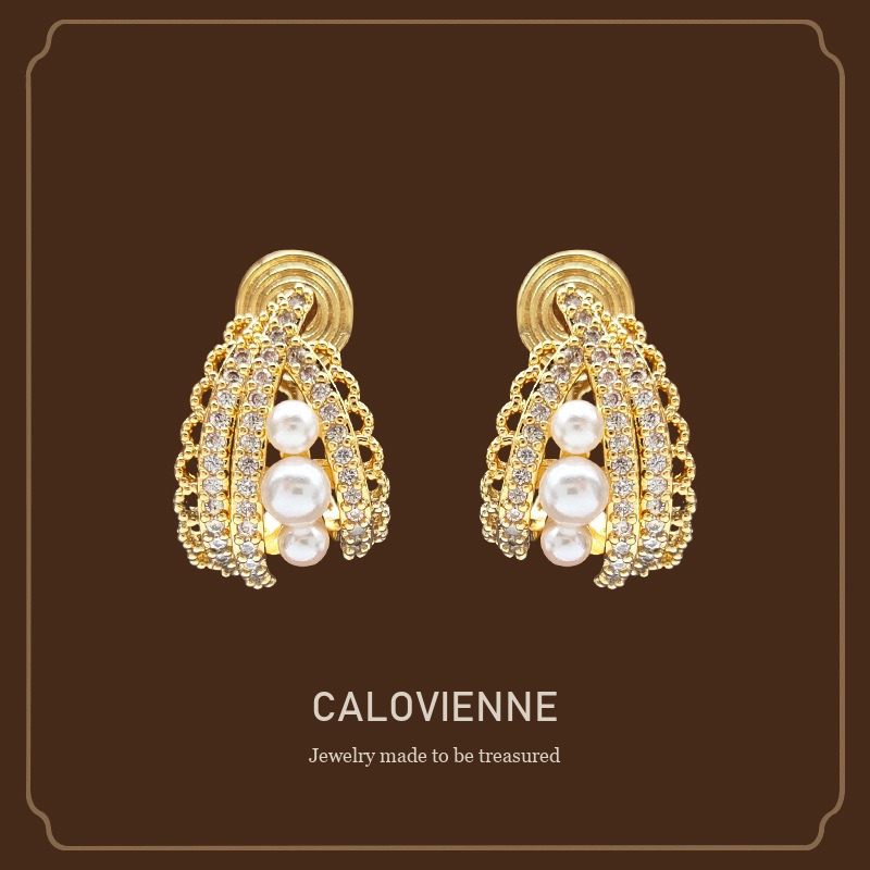 Noelle Pearl Clip-On Earrings — Edition 70 Calovienne cover image