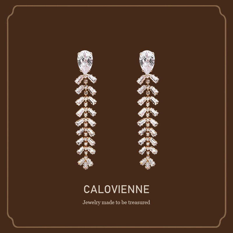 Élan Tassel Clip-On Drop Earrings — Edition 81 Calovienne cover image