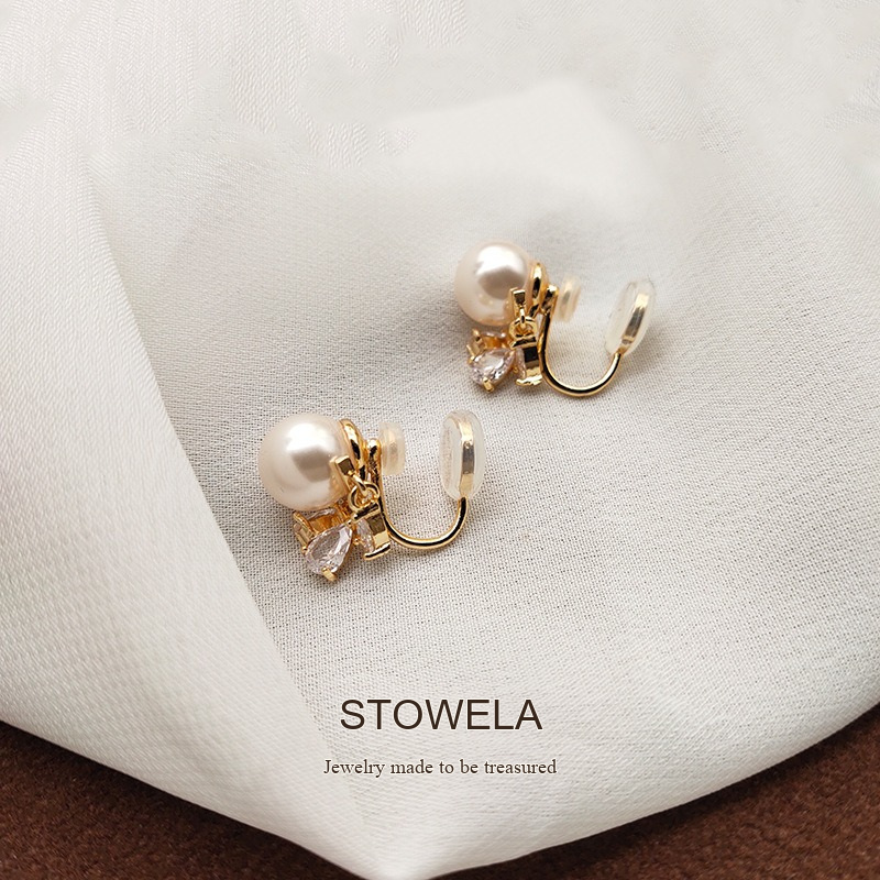 Celeste Teardrop Pearl Clip-On Earrings product image 2