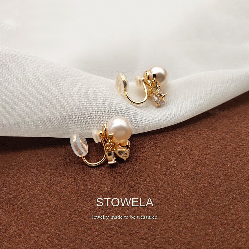 Celeste Teardrop Pearl Clip-On Earrings product image 4