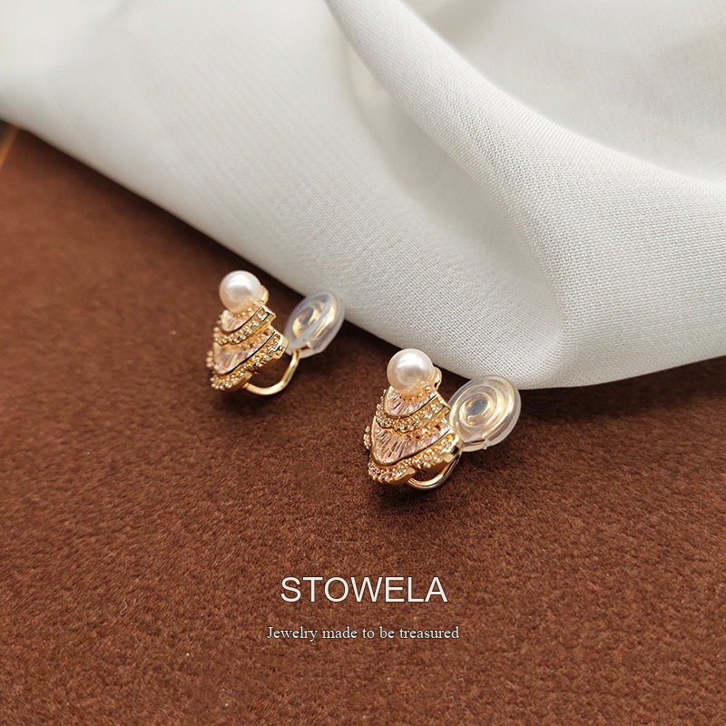 Noelle Fan Pearl Clip-On Earrings product image 5