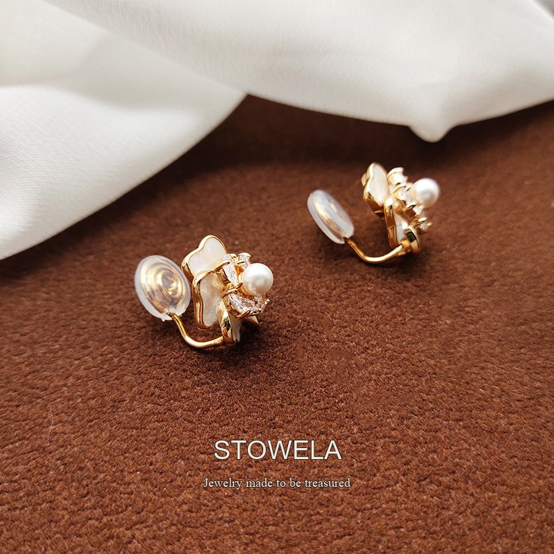 Lumière Camellia Pearl Crystal Clip-On Earrings product image 6