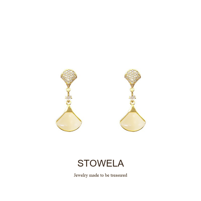 Lumière Fan Shell Mother-of-Pearl Inspired Clip-On Earrings product image 9