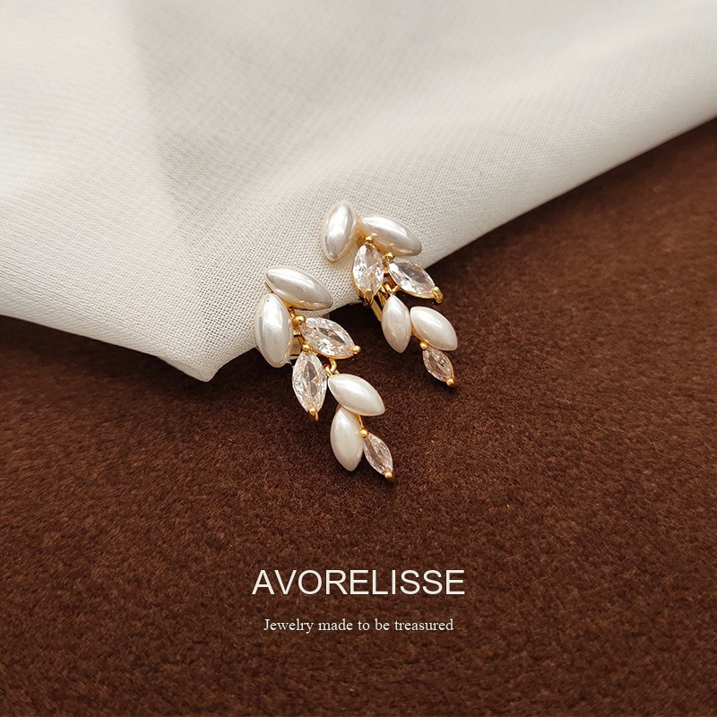 Vesper Wheat Ear Pearl Crystal Clip-On Drop Earrings product image 3