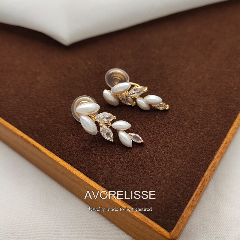 Vesper Wheat Ear Pearl Crystal Clip-On Drop Earrings product image 6