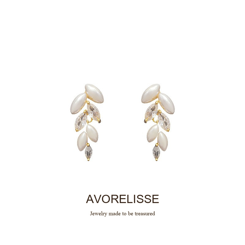 Vesper Wheat Ear Pearl Crystal Clip-On Drop Earrings product image 8