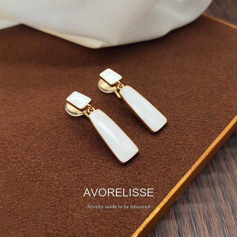 Élan Geometric Clip-On Drop Earrings product image 3