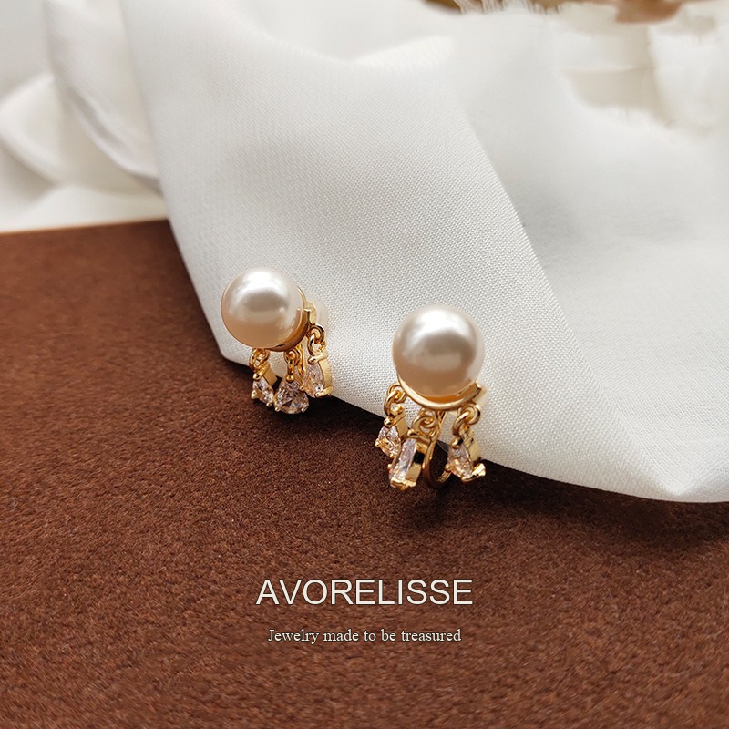 Celeste Teardrop Pearl Clip-On Earrings product image 6