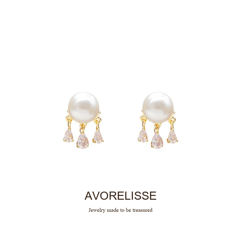 Celeste Teardrop Pearl Clip-On Earrings product image 7