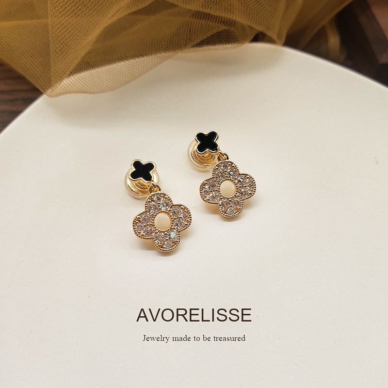 Celeste Sculptural Clip-On Earrings product image 2