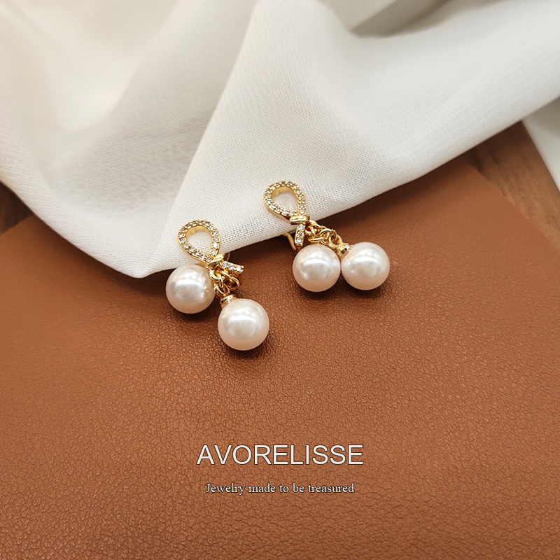 Vesper Pearl Clip-On Earrings product image 4