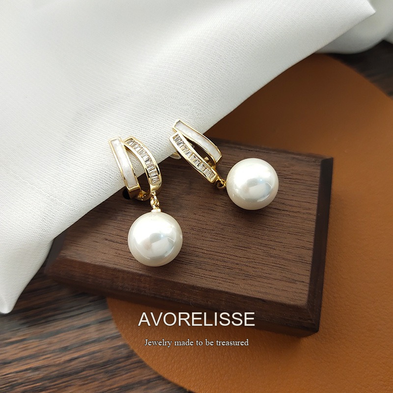 Seren Pearl Clip-On Drop Earrings product image 6