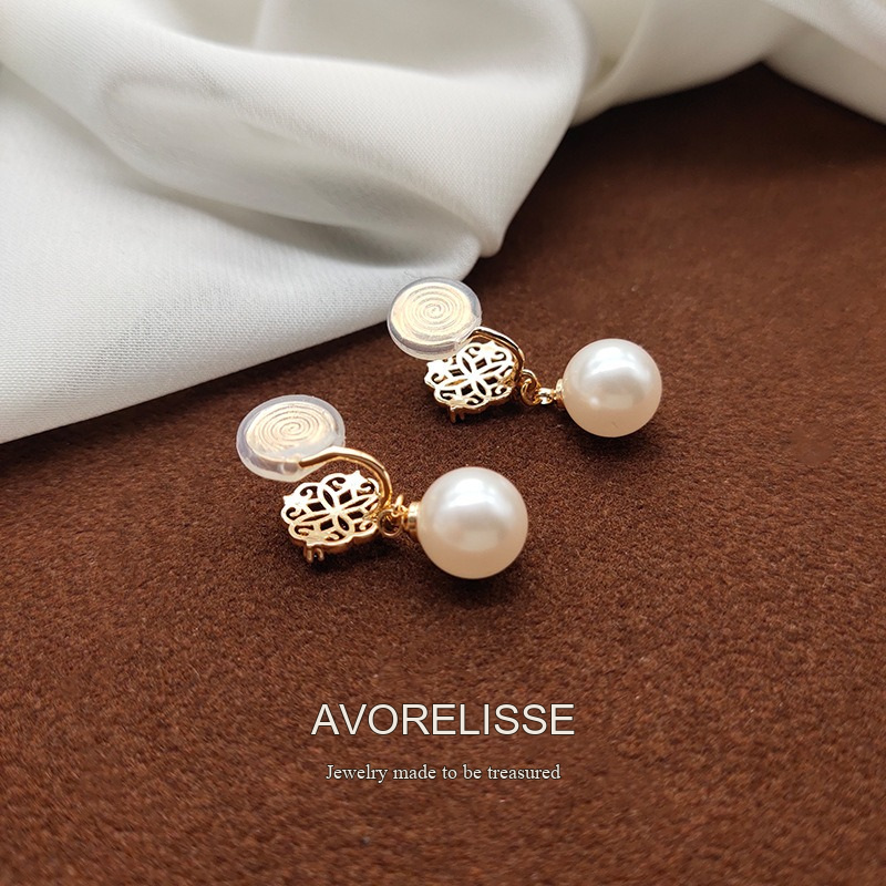 Amara Pearl Clip-On Earrings product image 3