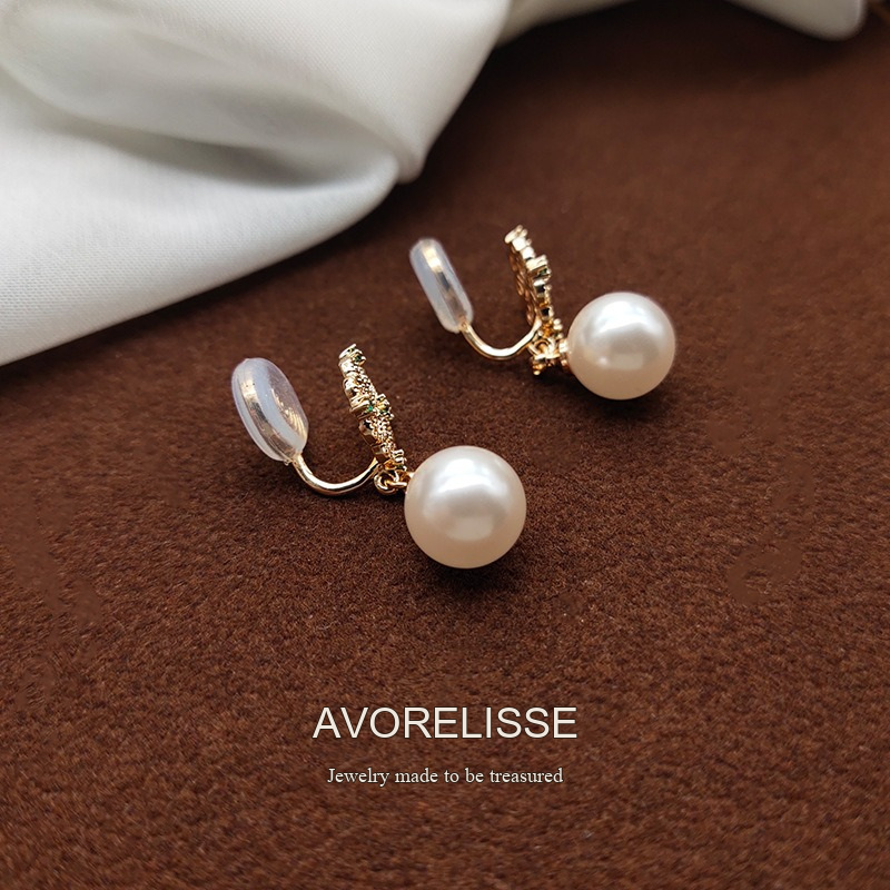 Amara Pearl Clip-On Earrings product image 4
