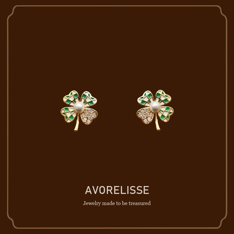 Aurelia Clover Clip-On Earrings Avorelisse cover image
