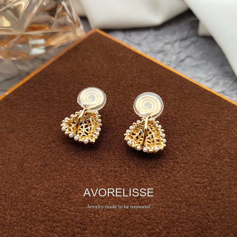 Aurelia Pearl Geometric Clip-On Earrings product image 5