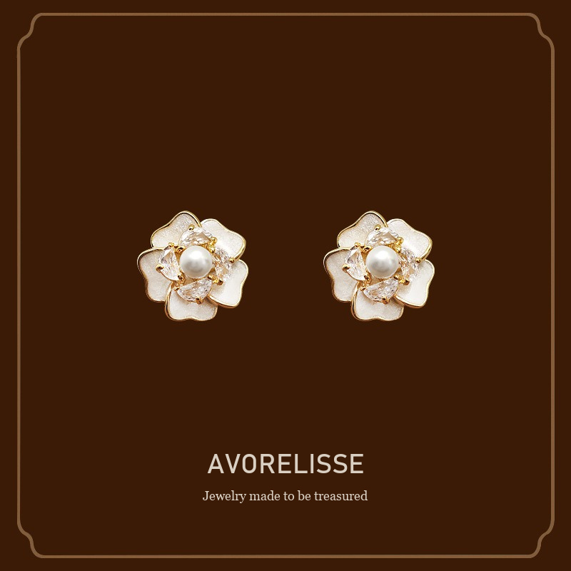 Lumière Camellia Pearl Crystal Clip-On Earrings product image 1