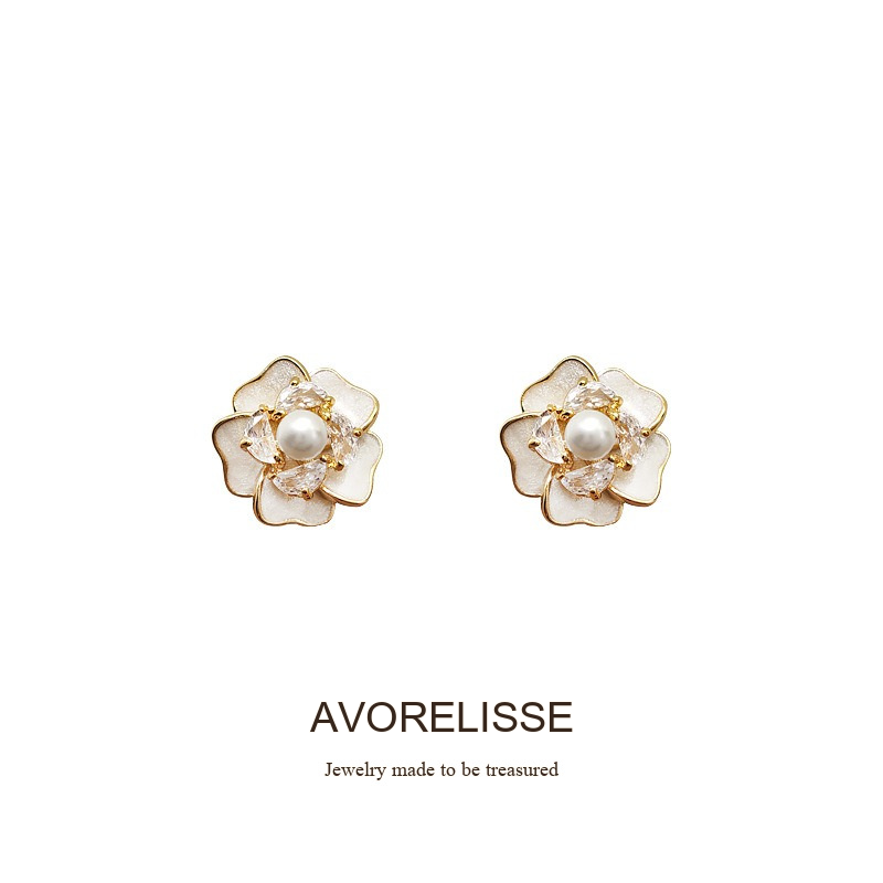 Lumière Camellia Pearl Crystal Clip-On Earrings product image 8
