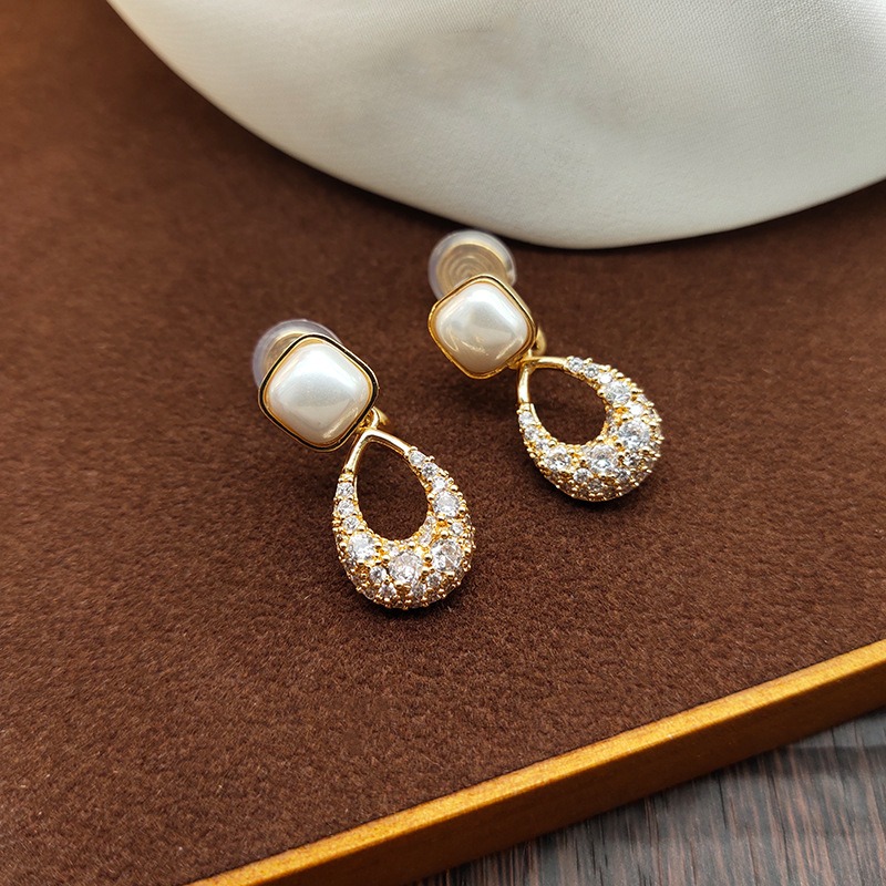 Aurelia Teardrop Cat-Eye Pavé Crystal Clip-On Earrings product image 5