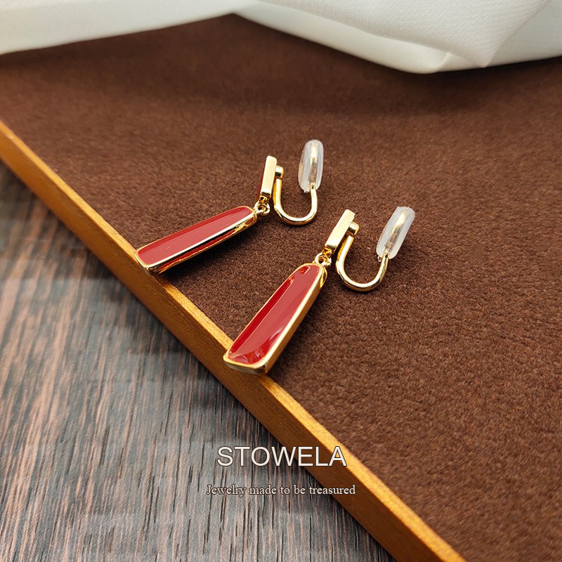 Élan Geometric Clip-On Drop Earrings product image 2