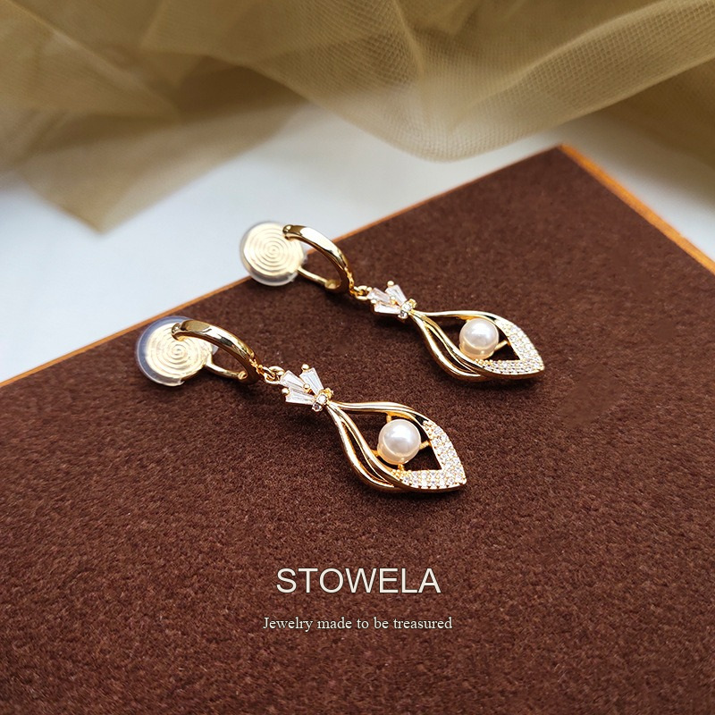 Celeste Leaf Pearl Geometric Clip-On Earrings product image 2
