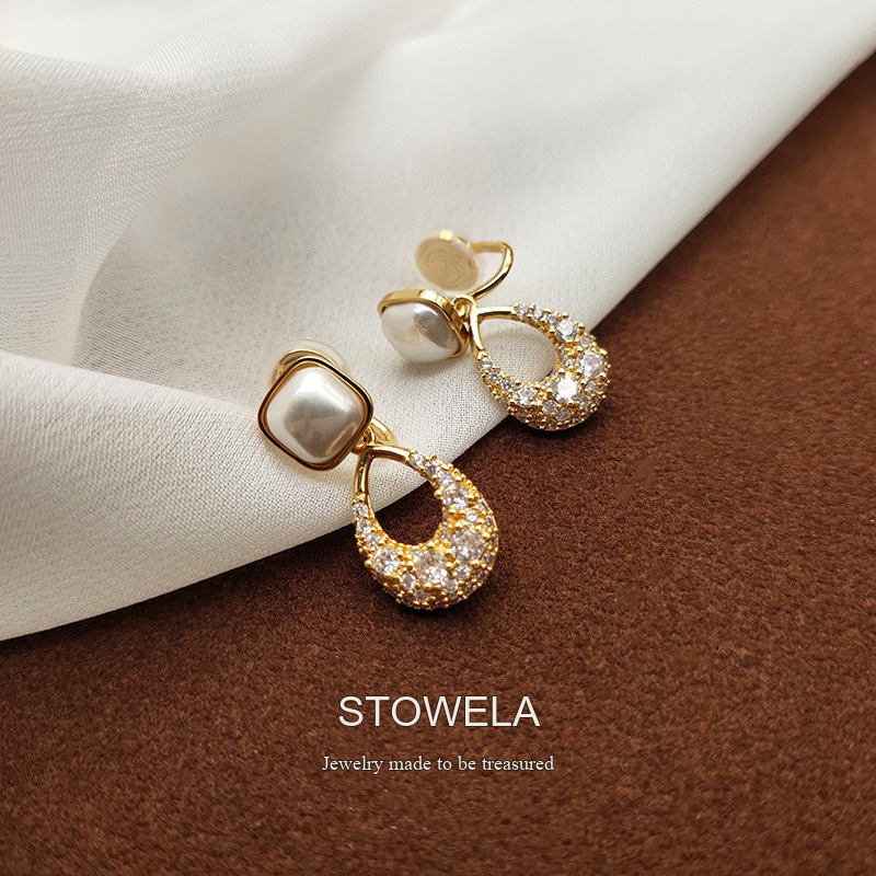 Aurelia Teardrop Cat-Eye Pavé Crystal Clip-On Earrings product image 2