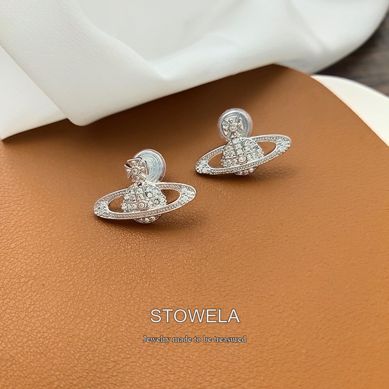 Lumière Orbit Pavé Crystal Celestial Clip-On Earrings product image 4