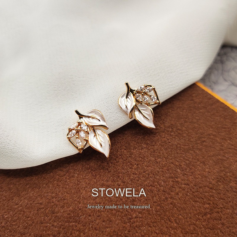 Seren Leaf Clip-On Earrings — Edition 93 product image 4