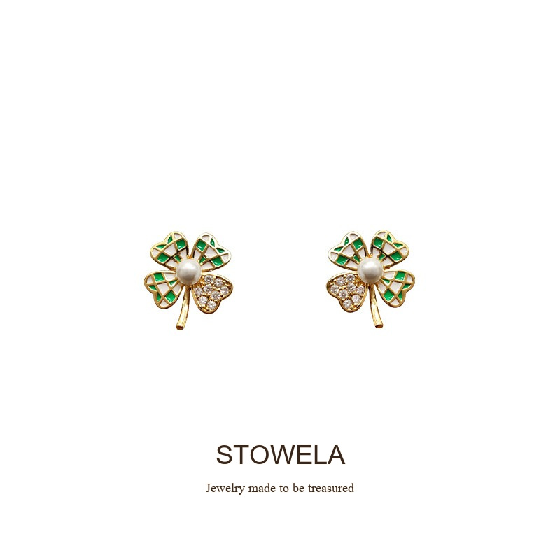 Aurelia Clover Clip-On Earrings product image 5