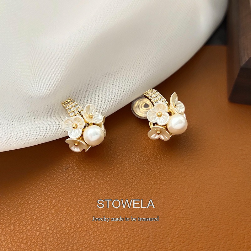 Amara Shell Pearl Clip-On Earrings product image 6