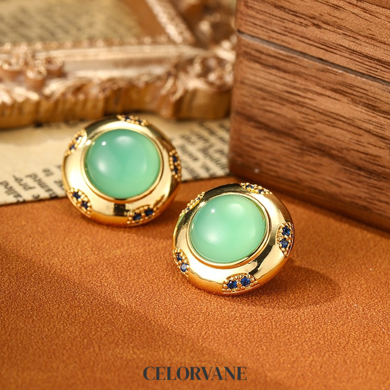 Vesper Petal Sculptural Stud Earrings product image 2