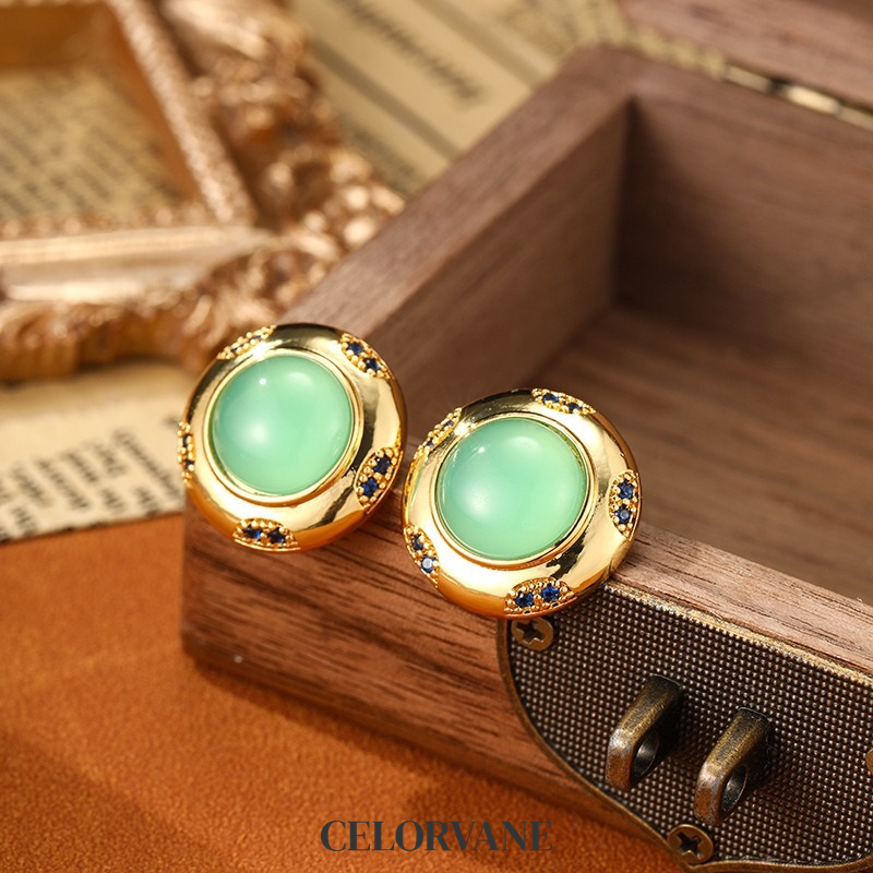 Vesper Petal Sculptural Stud Earrings product image 3