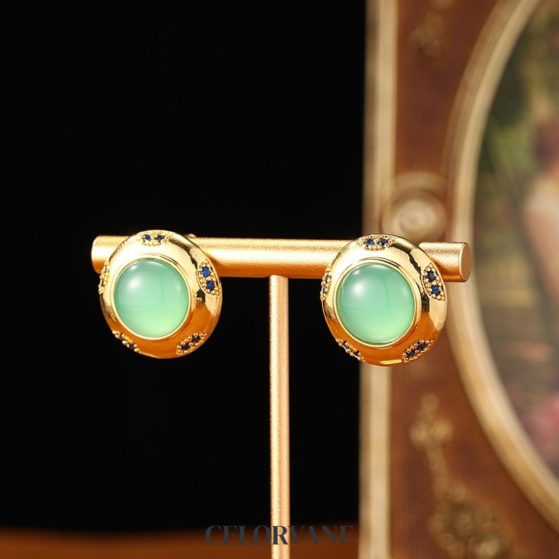 Vesper Petal Sculptural Stud Earrings product image 4