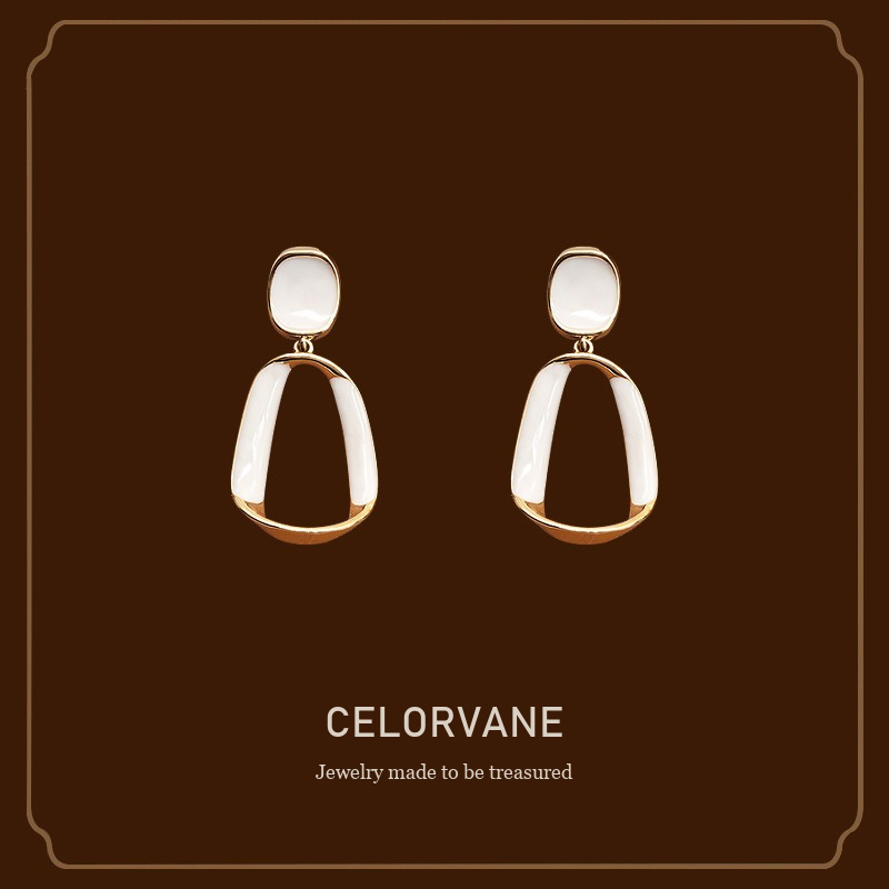 Lumière Teardrop Clip-On Earrings Celorvane cover image