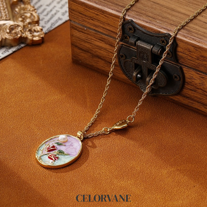 Cressida Lustre Pearl Pendant Necklace product image 3