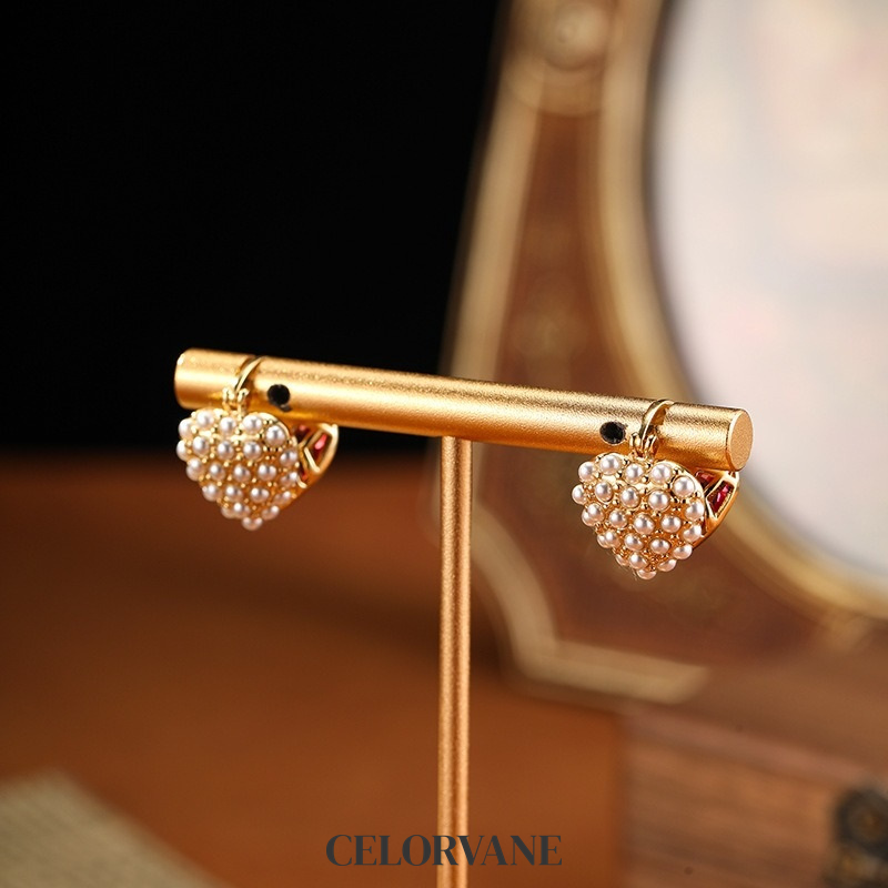 Ophelia Petal Pearl Heart Hoop Earrings product image 4