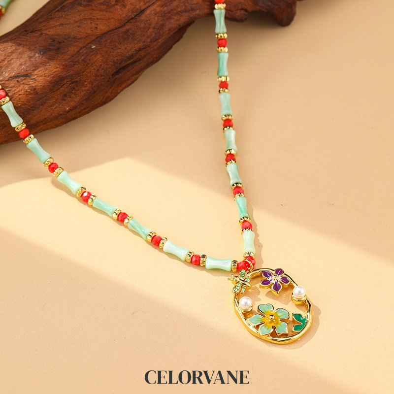 Rosalie Muse Floral Shell Pendant Necklace product image 5