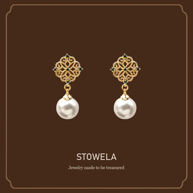 Amara Pearl Clip-On Earrings product image 1