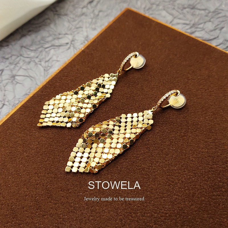 Amara Diamond-Shaped Geometric Clip-On Earrings product image 2