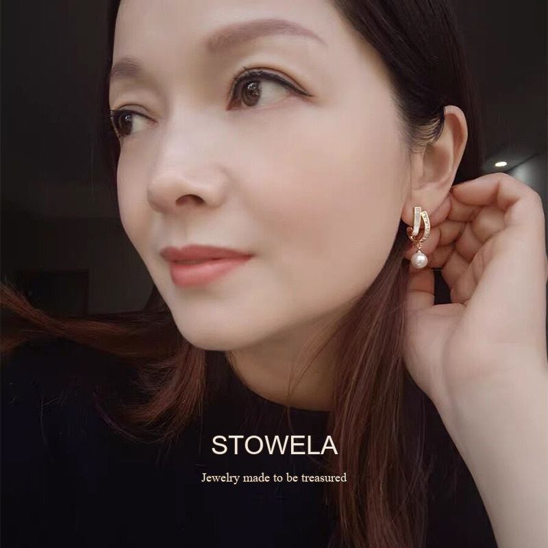 Seren Pearl Clip-On Drop Earrings product image 2