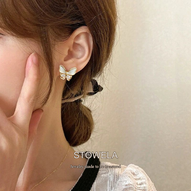 Noelle Butterfly Pearl Clip-On Earrings product image 2