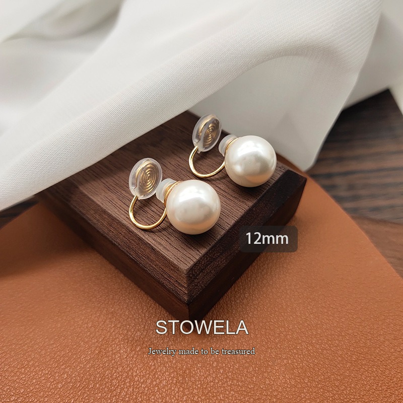 Aurelia Pearl Clip-On Earrings — Edition 28 product image 3