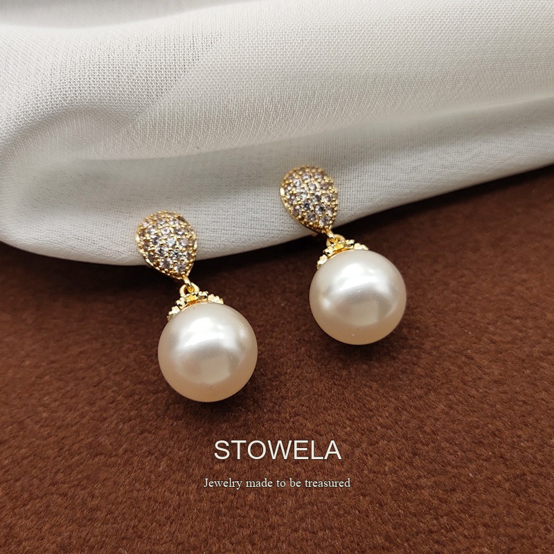 Élan Teardrop Pearl Crystal Clip-On Earrings product image 3