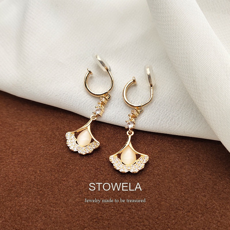 Noelle Fan Crystal Clip-On Drop Earrings product image 3