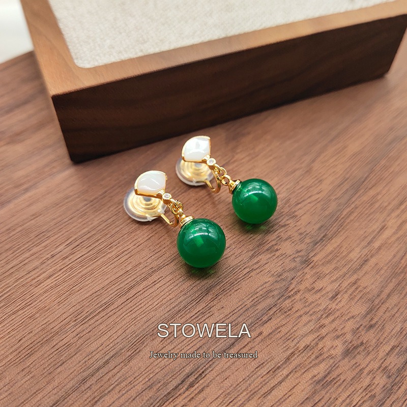 Aurelia Fan Cat-Eye Jade-Inspired Clip-On Earrings product image 4