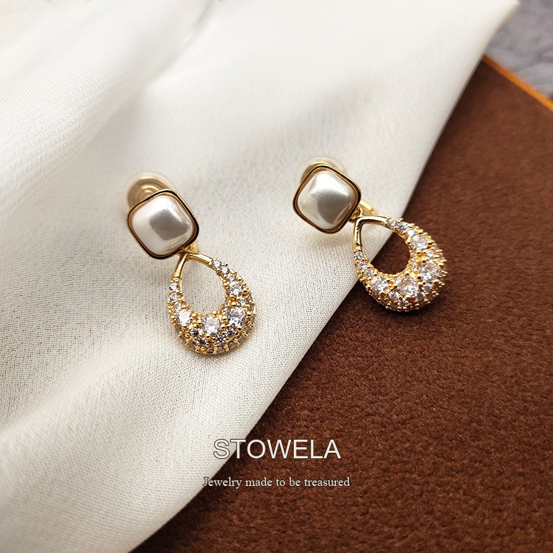Aurelia Teardrop Cat-Eye Pavé Crystal Clip-On Earrings product image 4