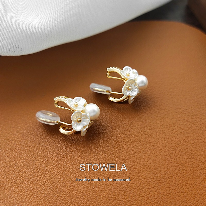 Amara Shell Pearl Clip-On Earrings product image 4