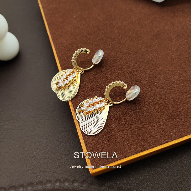 Seren Leaf Clip-On Drop Earrings product image 4